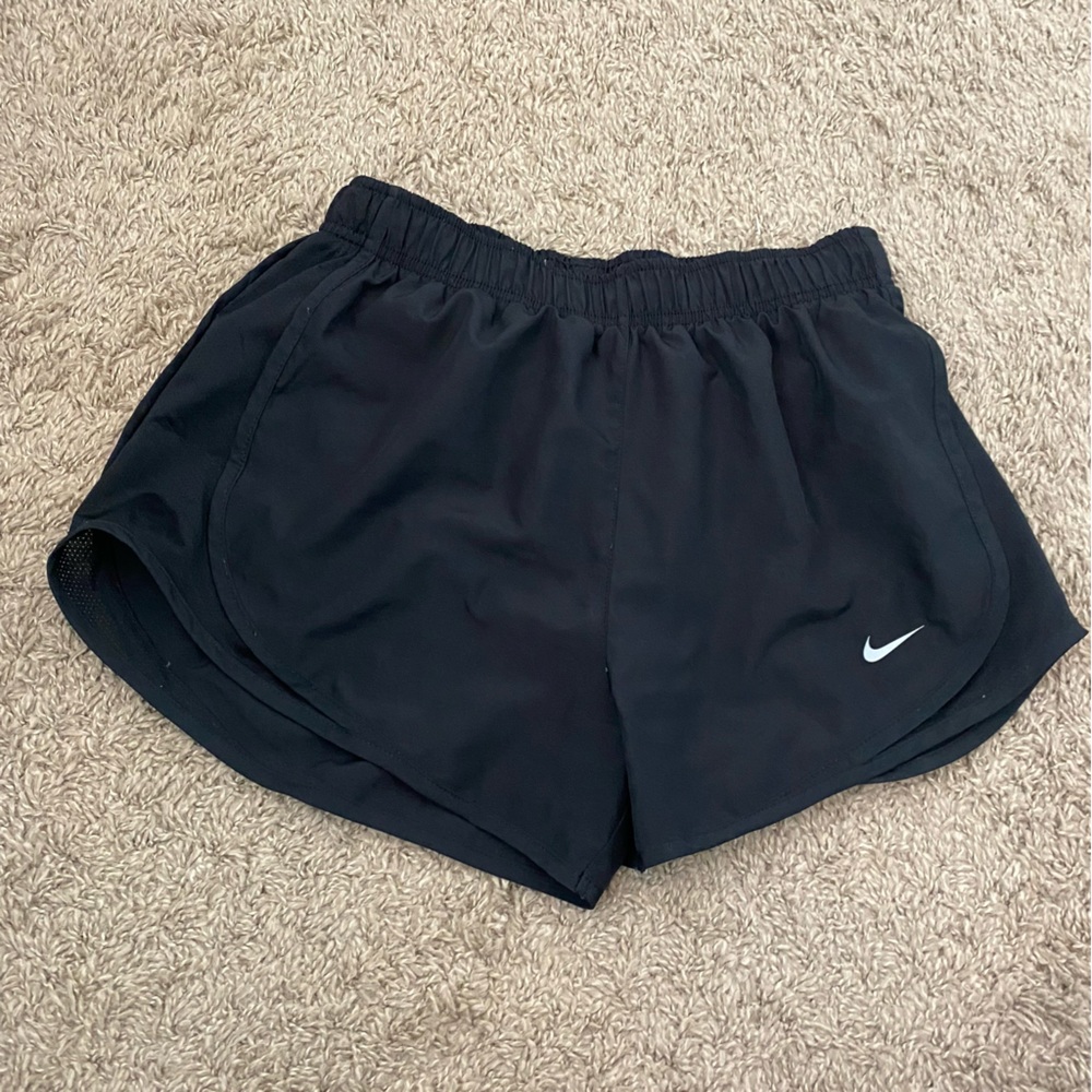 Black Nike Tempo Shorts (women/size small)
